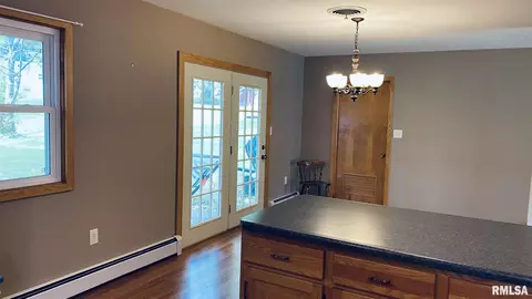 102 Cherry St, Anna, IL 62906 photo 14