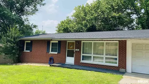 102 Cherry St, Anna, IL 62906 photo 2