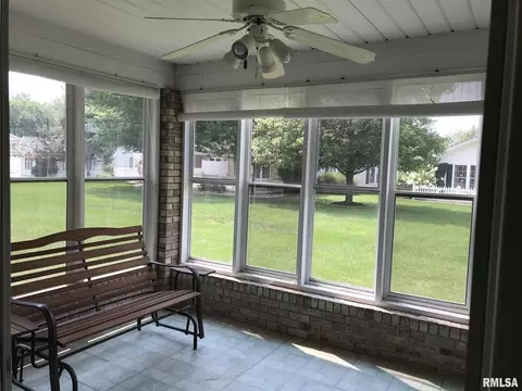 501 Morningside Dr, Marion, IL 62959 photo 11