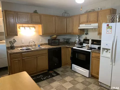 712 N 27th St, Herrin, IL 62948 photo 26