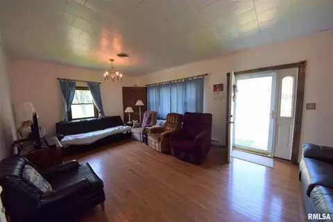 604 Church St, Christopher, IL 62822 photo 15