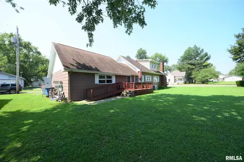 604 Church St, Christopher, IL 62822 photo 3