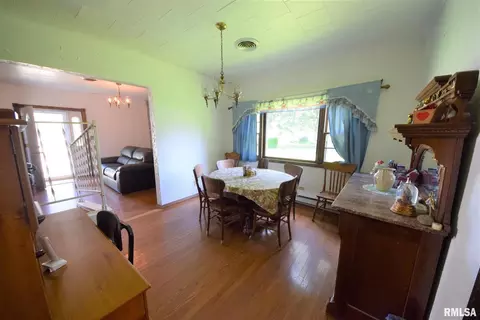 604 Church St, Christopher, IL 62822 photo 19