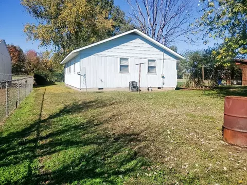 610 Front St, Tamms, IL 62988 photo 5
