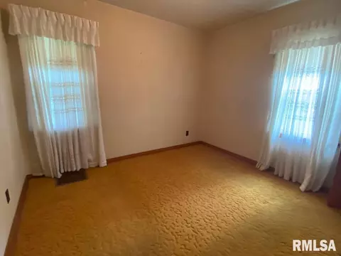 11 Nelms Ave, Centralia, IL 62801 photo 5