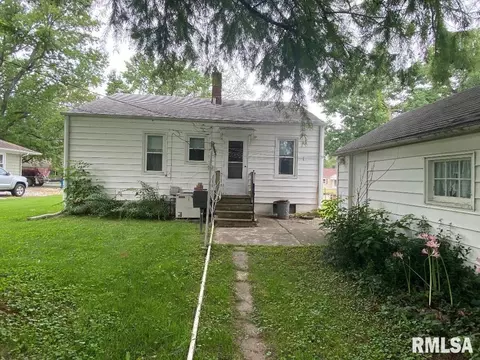 11 Nelms Ave, Centralia, IL 62801 photo 2