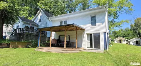 409 E 6th St, Mount Carmel, IL 62863 photo 2