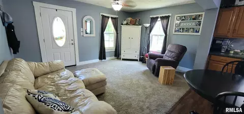 409 E 6th St, Mount Carmel, IL 62863 photo 7