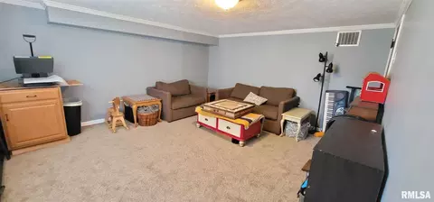 409 E 6th St, Mount Carmel, IL 62863 photo 6