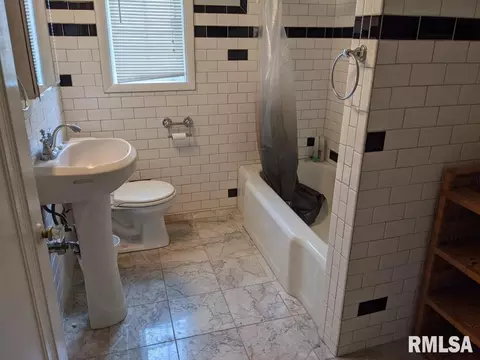1824 N 5th St, Springfield, IL 62702 photo 12
