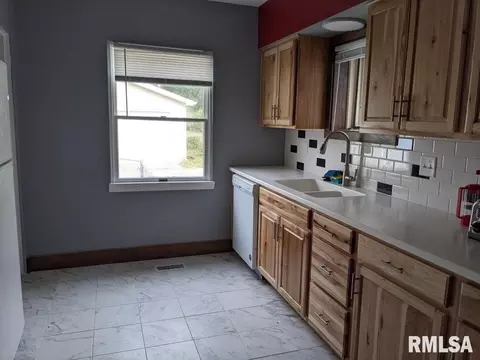 1824 N 5th St, Springfield, IL 62702 photo 8
