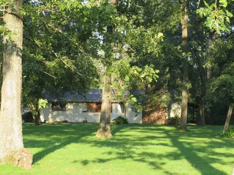 764 Johnson Rd, Iuka, IL 62849 photo 1