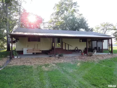 764 Johnson Rd, Iuka, IL 62849 photo 17