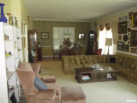 1201 S Main St, Benton, IL 62812 photo 15