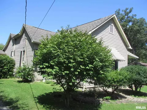1201 S Main St, Benton, IL 62812 photo 31