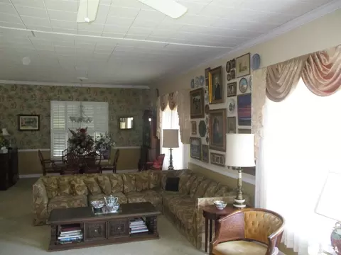 1201 S Main St, Benton, IL 62812 photo 25