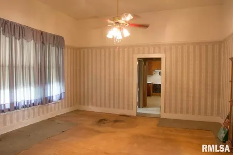 212 E Ash St, Cobden, IL 62920 photo 12