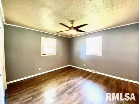 800 E Ford Ave, Marion, IL 62959 photo 6
