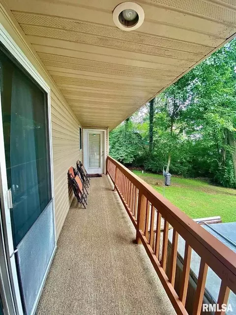 1804 Moonglow Rd, Centralia, IL 62801 photo 16