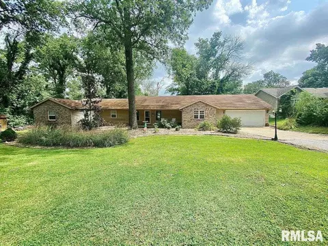 1804 Moonglow Rd, Centralia, IL 62801 photo 1