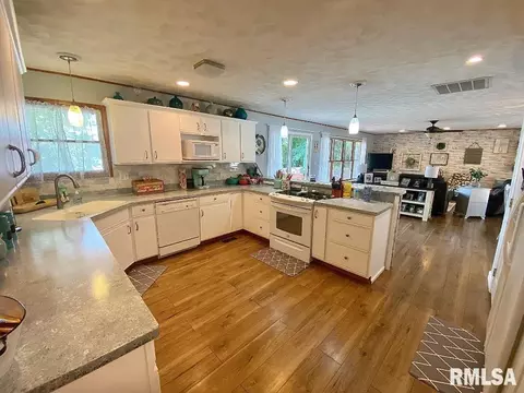 1804 Moonglow Rd, Centralia, IL 62801 photo 6