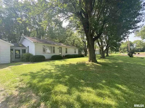 2333 S Pine St, Centralia, IL 62801 photo 3