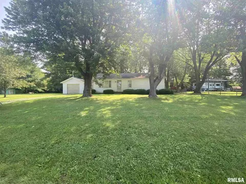 2333 S Pine St, Centralia, IL 62801 photo 1