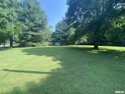 2333 S Pine St, Centralia, IL 62801 photo 5