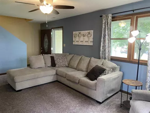 108 S Division St, Anna, IL 62906 photo 3