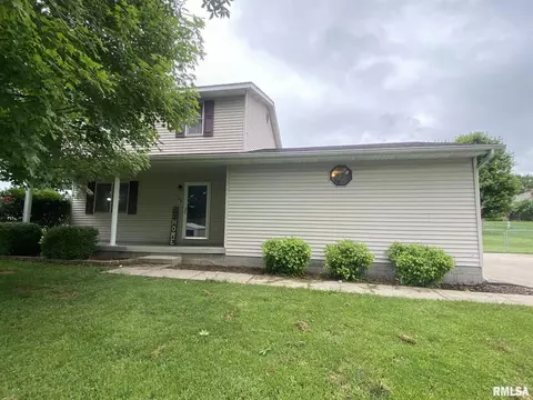 108 S Division St, Anna, IL 62906 photo 1