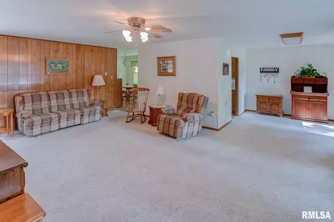 409 Friendly Dr, Red Bud, IL 62278 photo 8