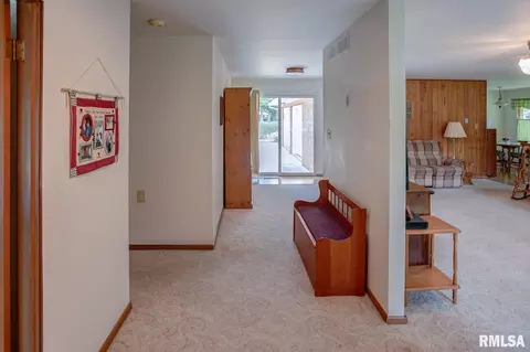 409 Friendly Dr, Red Bud, IL 62278 photo 6