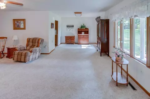 409 Friendly Dr, Red Bud, IL 62278 photo 9