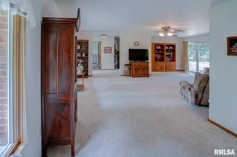 409 Friendly Dr, Red Bud, IL 62278 photo 14