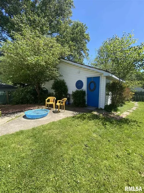 1912 1st St, Eldorado, IL 62930 photo 12