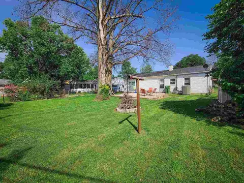 4 Spruce Dr, Centralia, IL 62801 photo 8