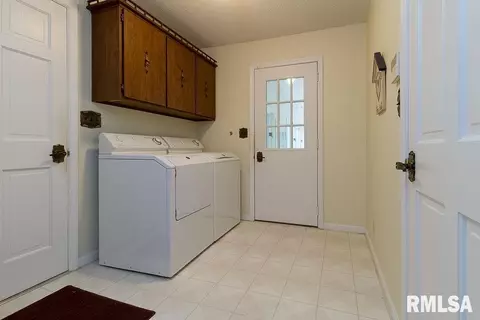 405 E Reichert Dr, Marion, IL 62959 photo 14