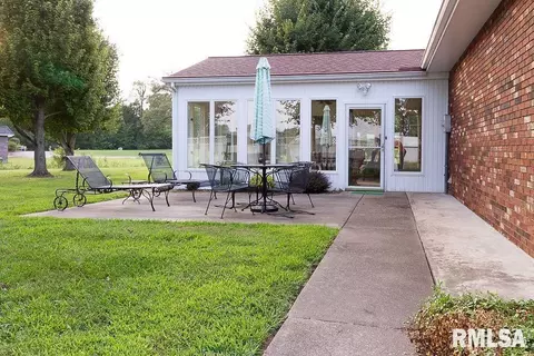 405 E Reichert Dr, Marion, IL 62959 photo 32