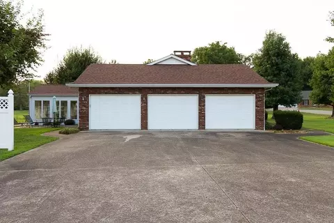 405 E Reichert Dr, Marion, IL 62959 photo 35