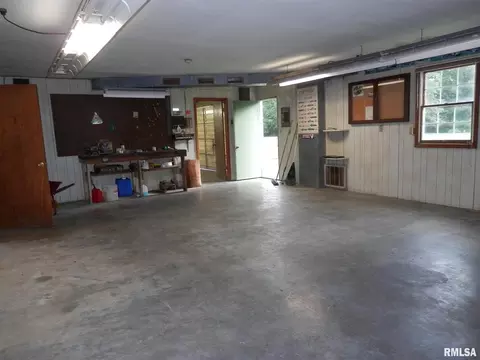 405 E Reichert Dr, Marion, IL 62959 photo 40