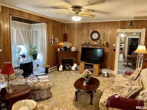 304 E Chestnut St, Anna, IL 62906 photo 19