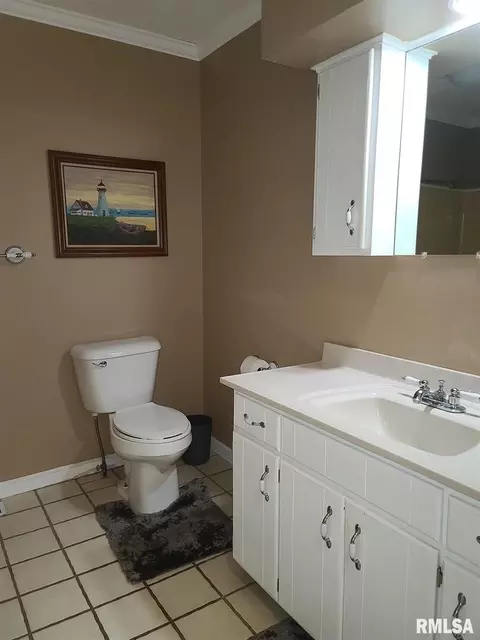 1856 State St, Eldorado, IL 62930 photo 15