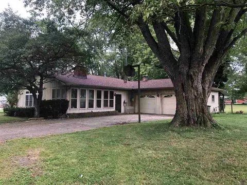117 N Marshall St, Dix, IL 62830 photo 4