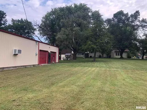 117 N Marshall St, Dix, IL 62830 photo 32