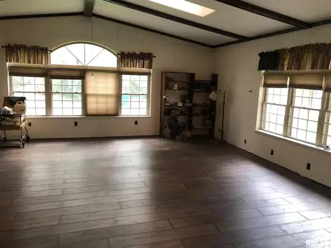 117 N Marshall St, Dix, IL 62830 photo 25