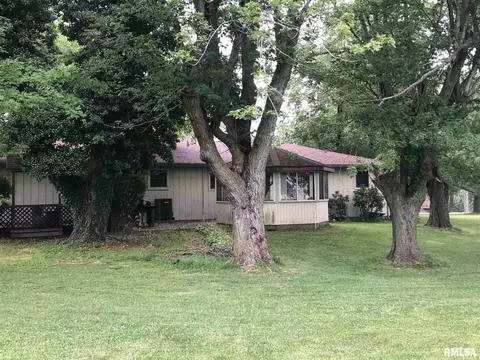 117 N Marshall St, Dix, IL 62830 photo 10