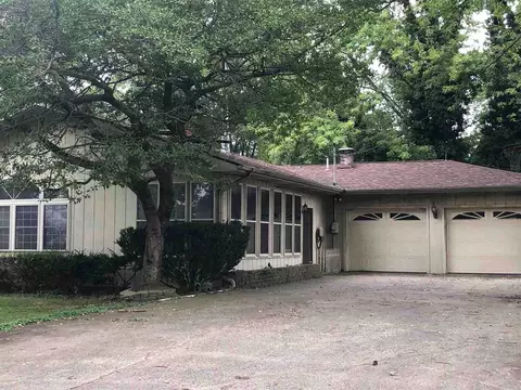 117 N Marshall St, Dix, IL 62830 photo 1