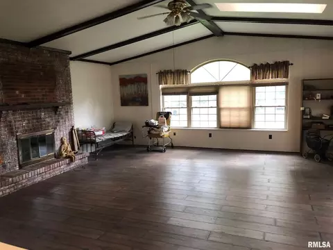 117 N Marshall St, Dix, IL 62830 photo 26
