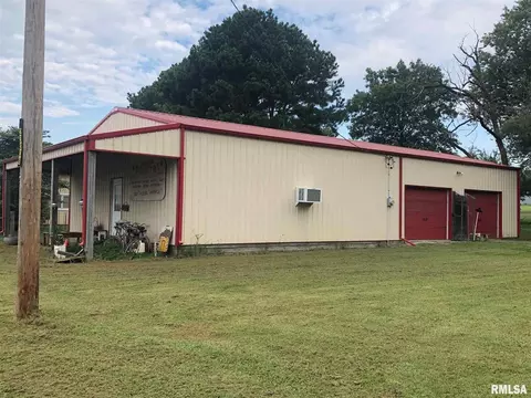 117 N Marshall St, Dix, IL 62830 photo 7