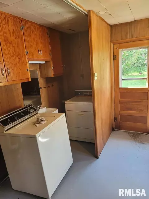 1509 Reed St, Eldorado, IL 62930 photo 11
